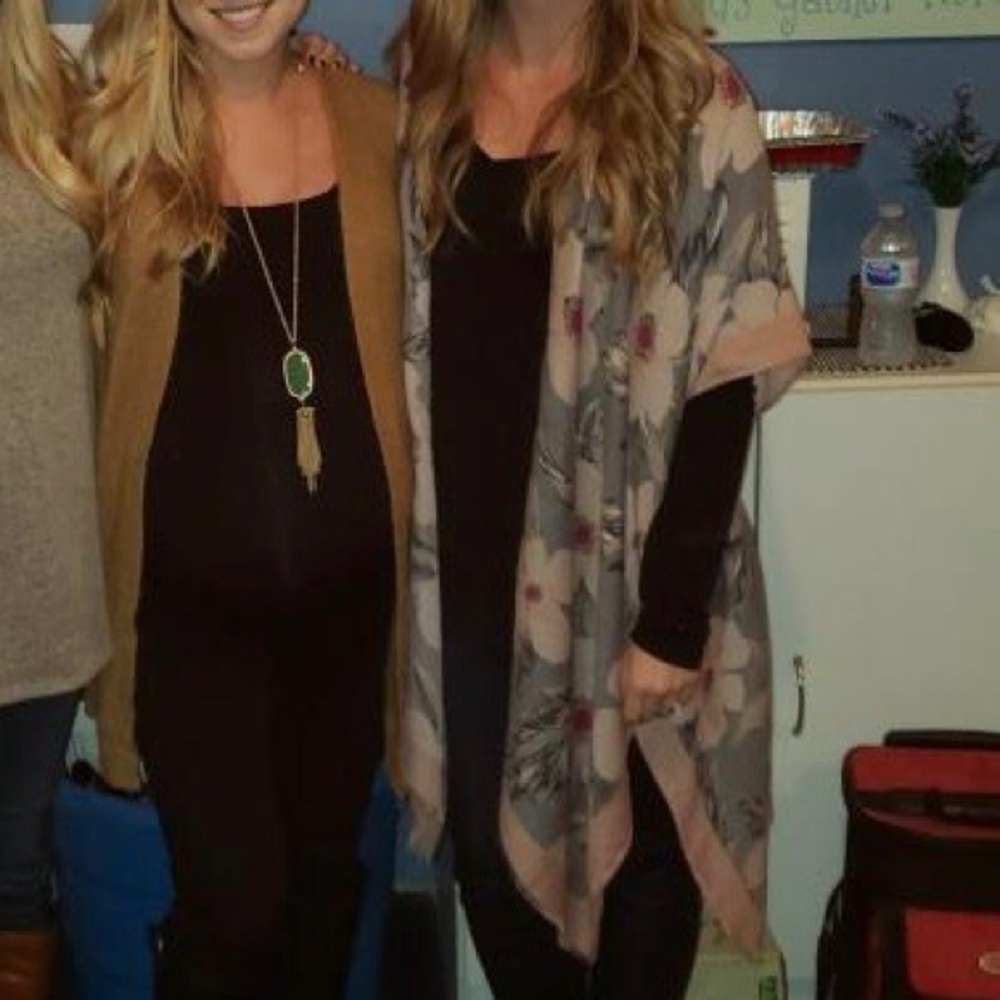 Lou Lou boutique floral kimono